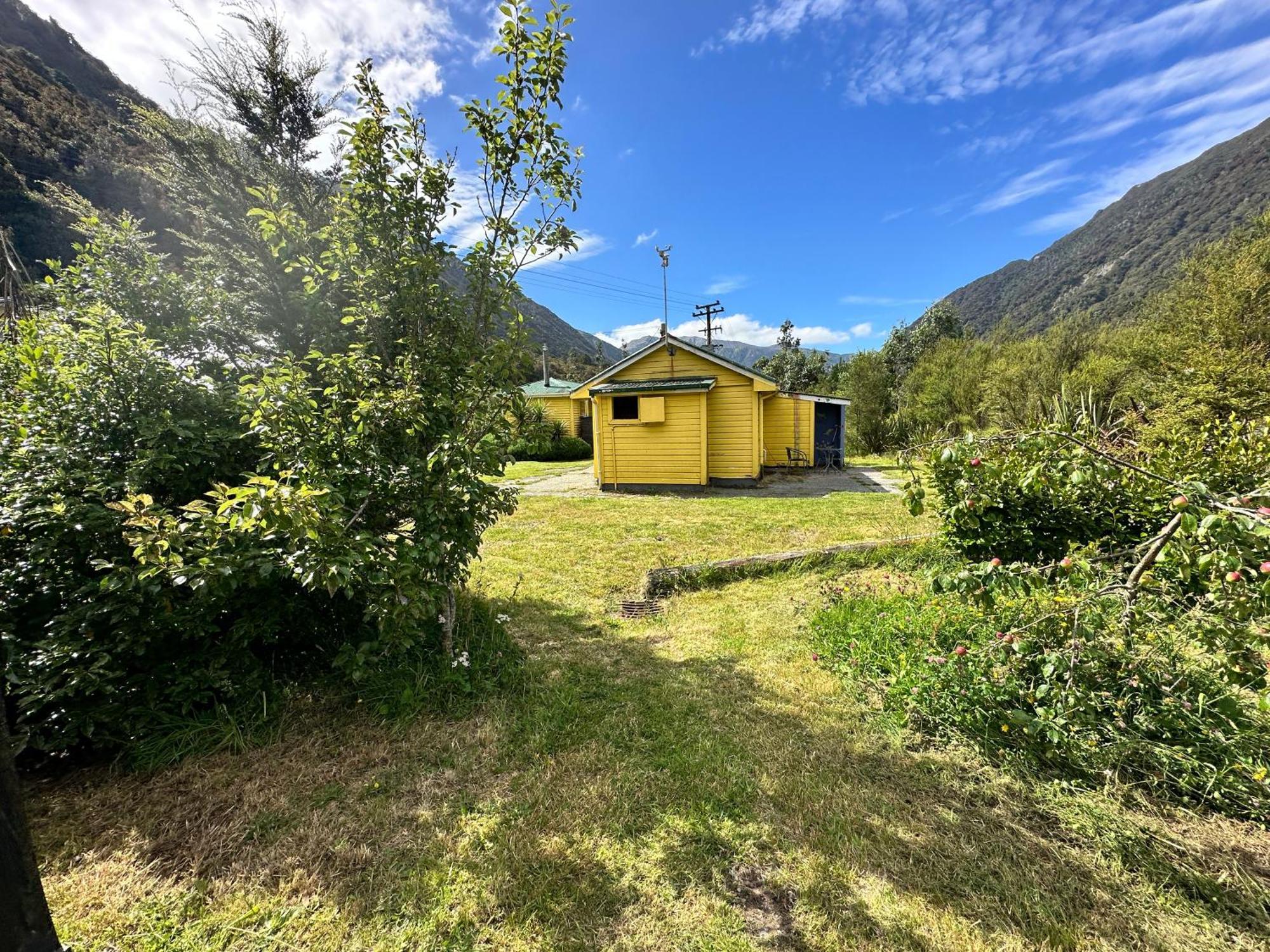 Rustic, Basic Cosy Alpine Hut, In The Middle Of The Mountains Villa Otira Kültér fotó